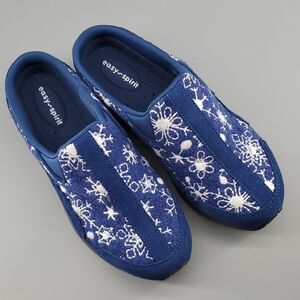 Easy Spirit Navy and White Patterned Slip-Ons WIDE